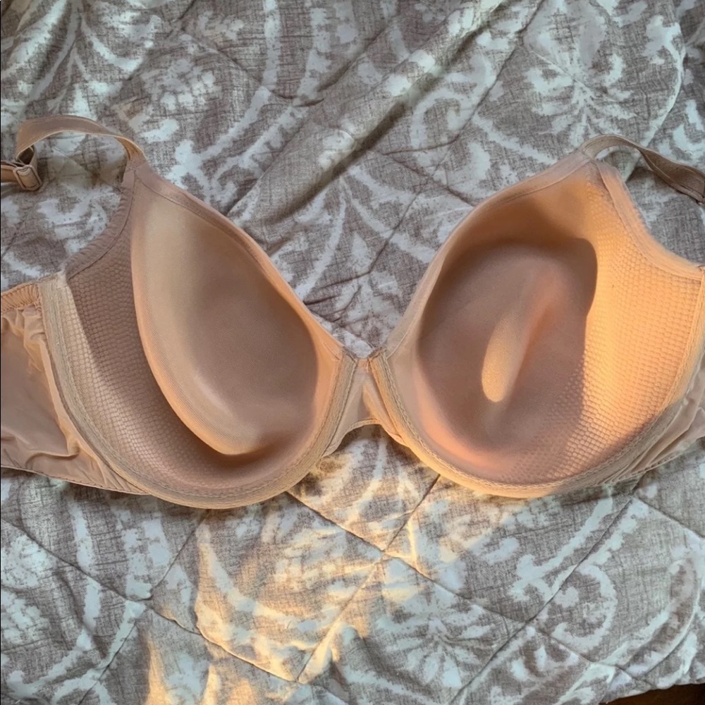 Victoria’s Secret Lightly Lined Bra 38DD